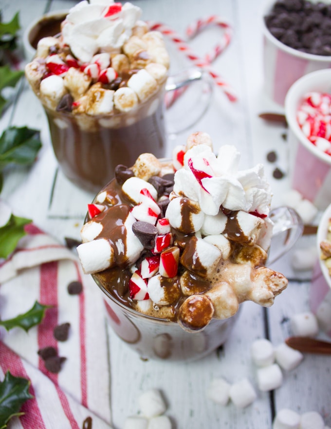 11 Best Hot Chocolate Makers That Every Chocoholic Must Own